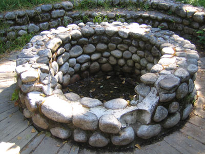 Mineral spring well